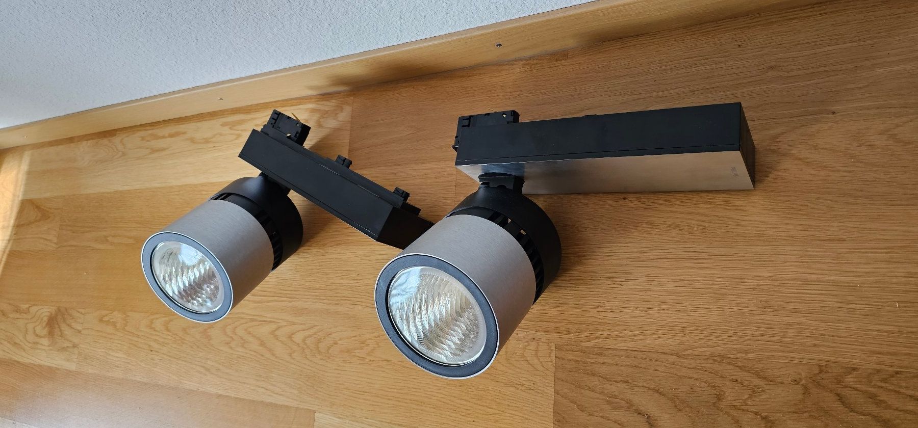 Philips Kronleuchter & Deckenlampen: 2 x Philips LED, Stromschienenstrahler 48W NEU – Neu (gemäss Beschreibung) aus Birmensdorf ZH von Croftilein