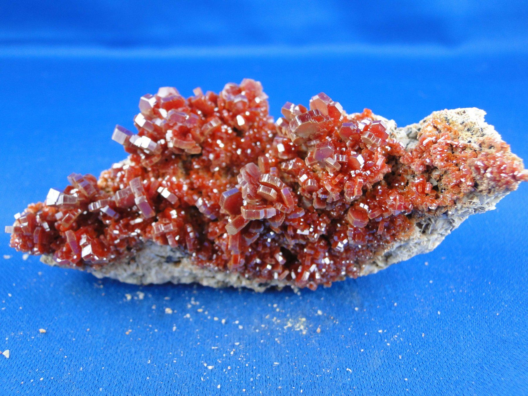 Mineralien & Heilsteine: Vanadinit – Gebraucht aus Schinznach Bad von Demerald 8