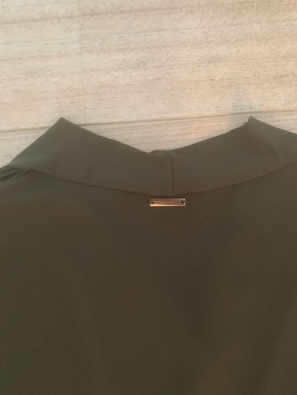 Blusen: DANIEL HECHTER Top/Bluse Gr. M olive – Gebraucht aus Bonstetten von VCLS 3