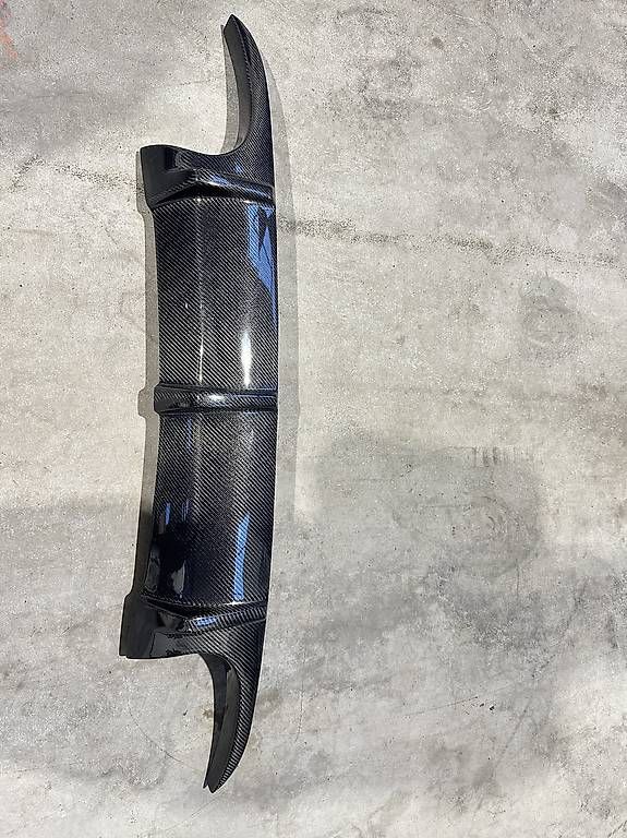 Tutti pezzi di ricambio auto: Mercedes SL 230 AMG Frontlippe und Diffusor – Usato da Kaltenbach venduto da Timi_69 2