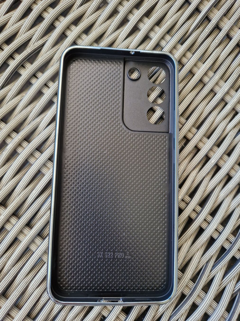 Samsung Coques & Protection écran: Coque samsung S22 plus 5 G croco gris clair – Neuf avec emballage d'origine à Pully par Andalous 1