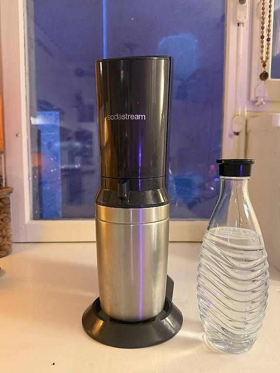Appareils de cuisine: Soda stream mit extra Glasflaschen – D'occasion à Zürich par Molinetti 1