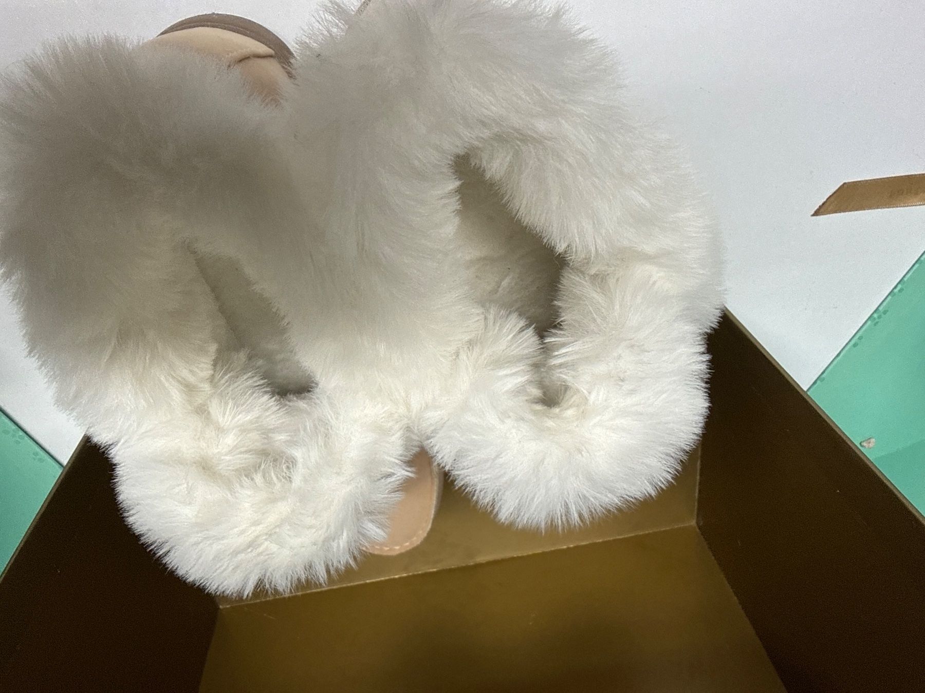 Scarpe da donna: HAUSSCHUHE NEU GR 39 – Usato da Birr venduto da WalkyriaM 2