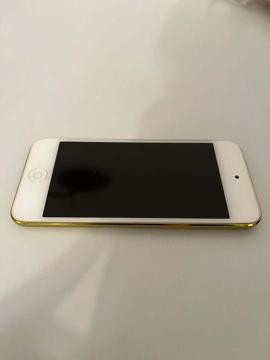 Apple Tragbarer Mediaplayer: iPod Touch 5. Generation, 32GB – Gebraucht aus Zürich von Richard_En_Passant 1