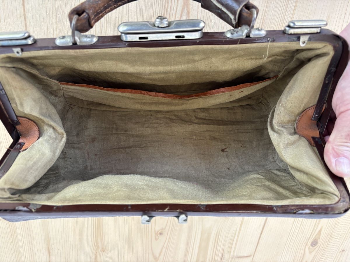 Taschen: Antike Arzttasche Leder – Gebraucht aus Büron von Singer19 2