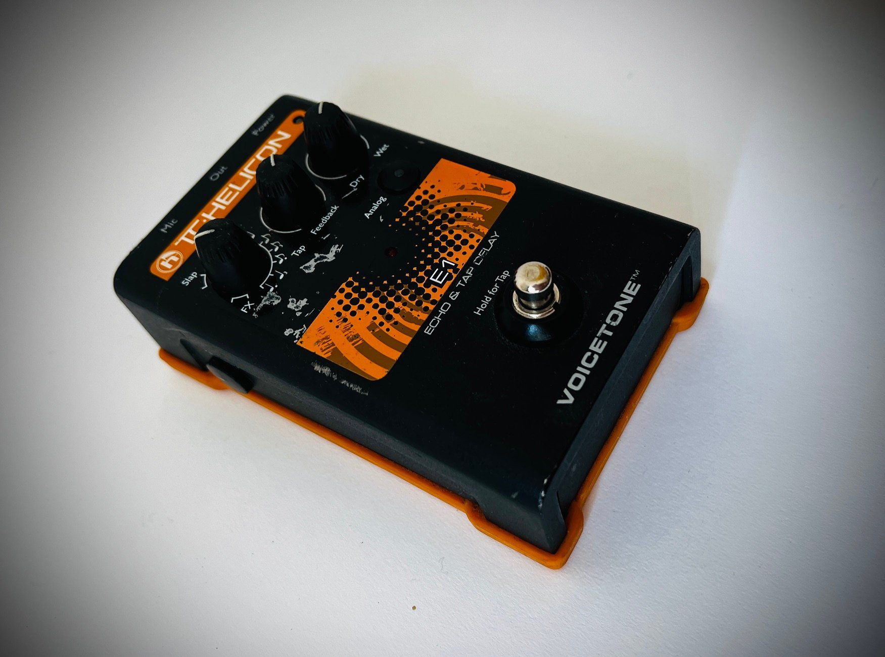 Musikinstrumente: TC-Helicon VoiceTone E1 Echo & Tap Delay, mit Netzteil & OVP – Gebraucht aus Bern von helloliptek 1