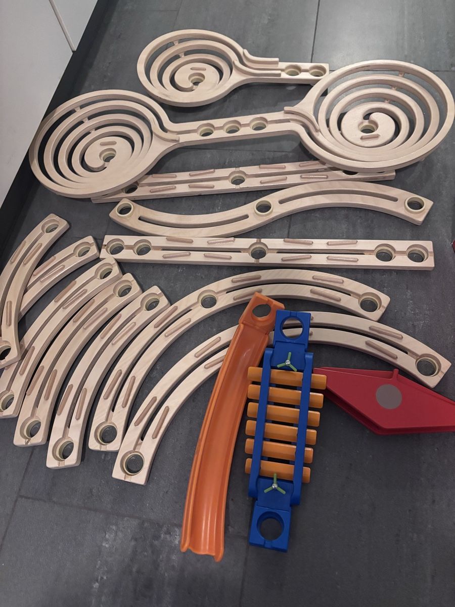 Hape Giocattoli: Hape Quadrilla Kugelbahn Mega-Set & Erweiterungen – Usato da Kriens venduto da patrick9340 1