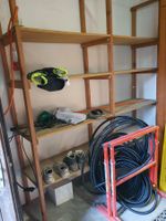 Robustes Holzregal - Ideal für Werkstatt oder Keller!