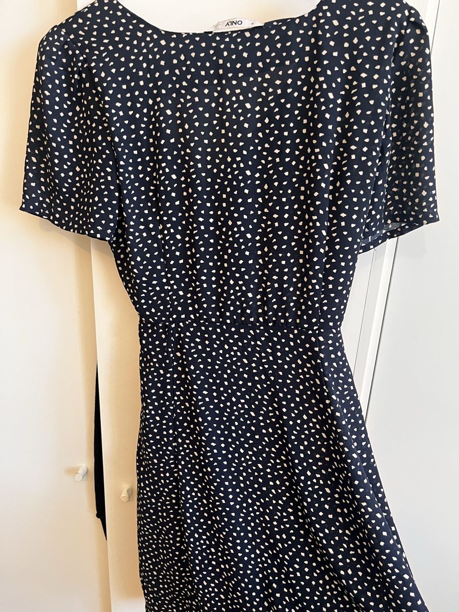 Only Vestiti: Sommerkleid gepunktet – Usato da Zürich venduto da cam_yq7r 1