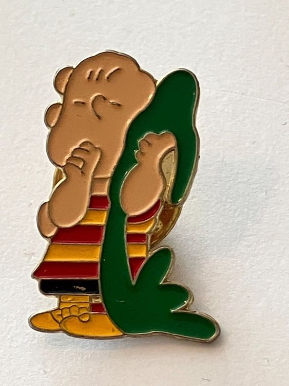 1 Pin Linus Peanuts Charlie Brown (Gebraucht) in Basel für CHF 1 – mit ...