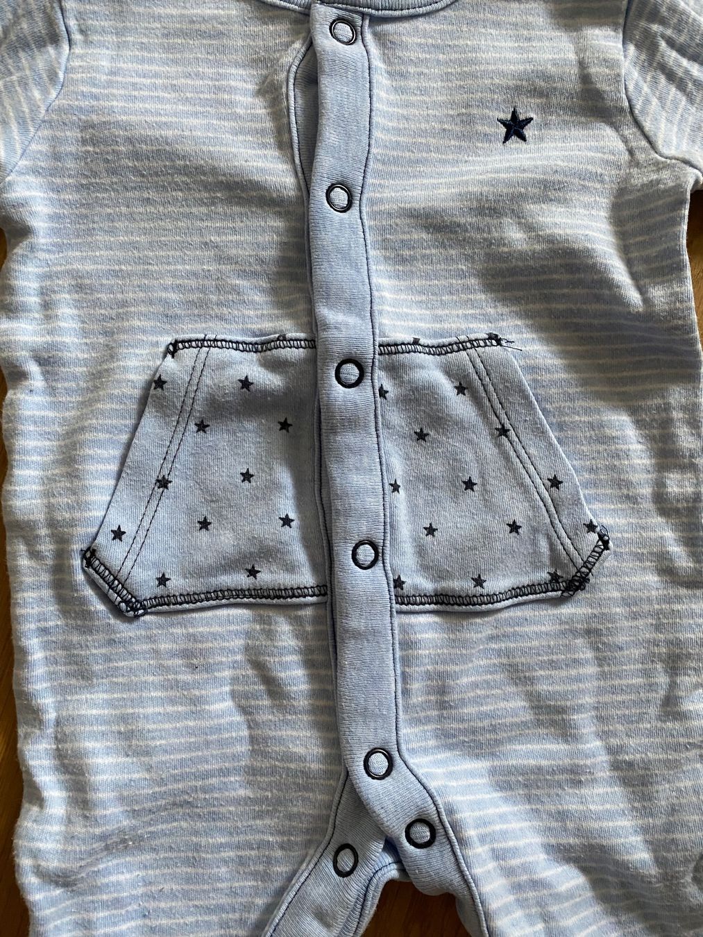 Next Pyjamas & Ähnliches: Mega herziger Strampler Next Baby 56 – Gebraucht aus Trachslau von M_Schmid81 1