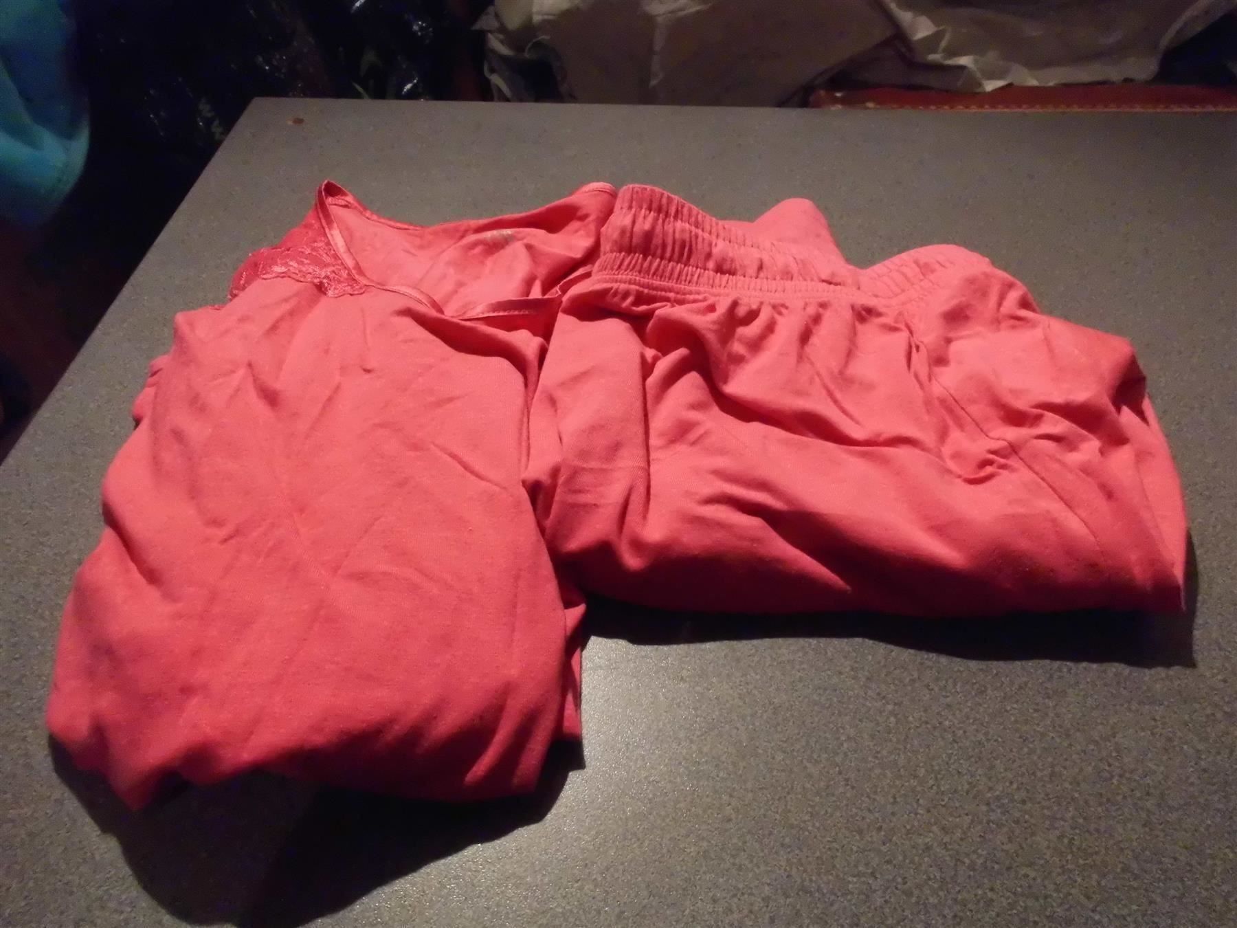 Negligees & Pigiami: Pyjama Grösse 36/38, pink, Body essential – Usato da Zürich venduto da abraxas1291 1