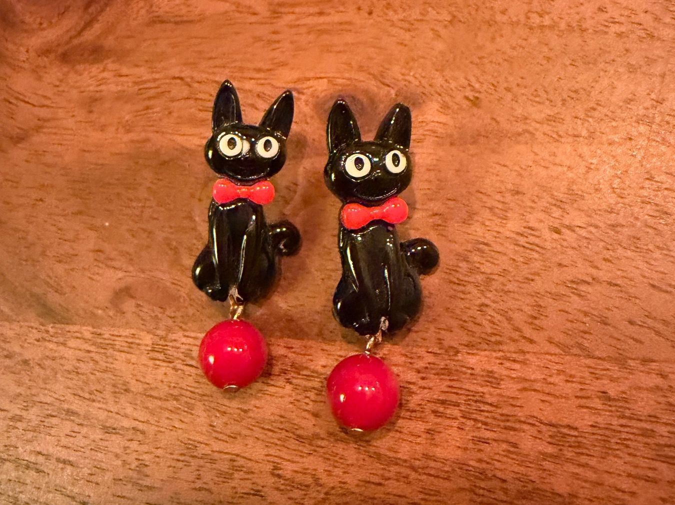 Orecchini pendenti & Orecchini a lobo: Schwarze Katze Ohrringe mit roter Schleife – Nuovo (secondo la descrizione) da Gams venduto da Mariawicca 5