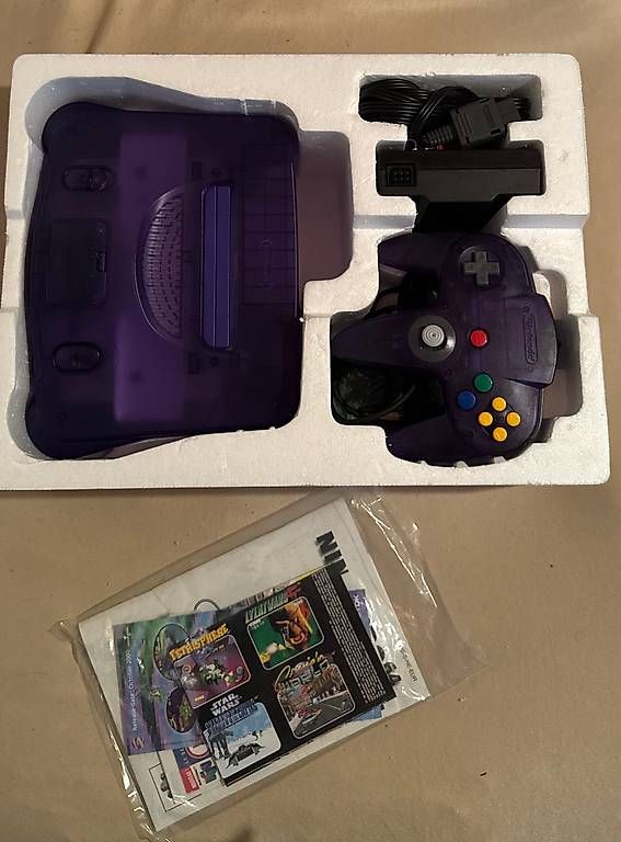 Konsolen: Nintendo 64 couleur violette PAL – Gebraucht aus St-Imier von raphael_hadorn 1