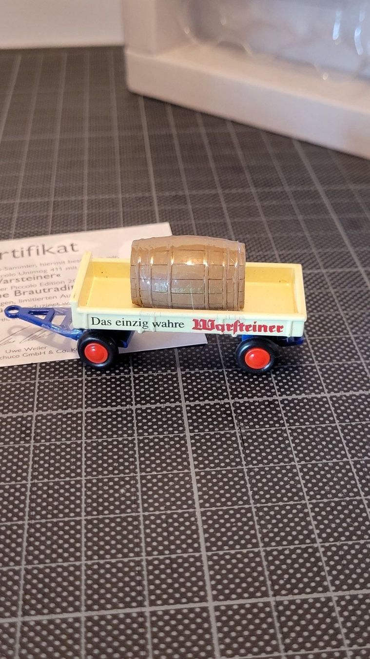 Unimog Modellini d'auto: Unimog 411 - Warsteiner – Nuovo e nell'imballaggio originale da Chézard-St-Martin venduto da AlPat-Collections 4