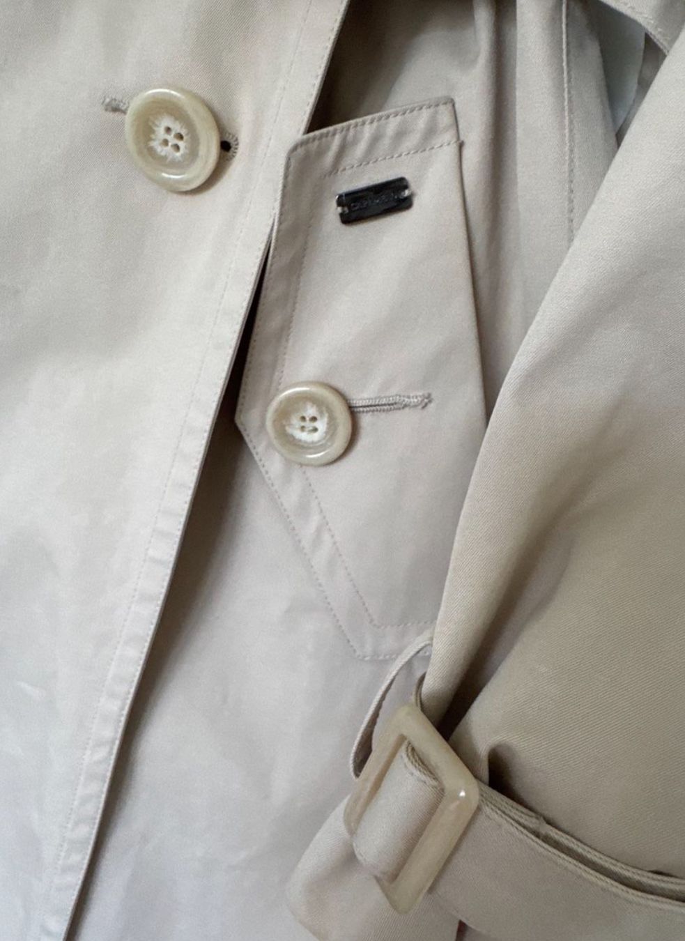 Cappotti: Trenchcoat Caramelo gr 38 – Usato da Lausanne venduto da acz_wjb9 4