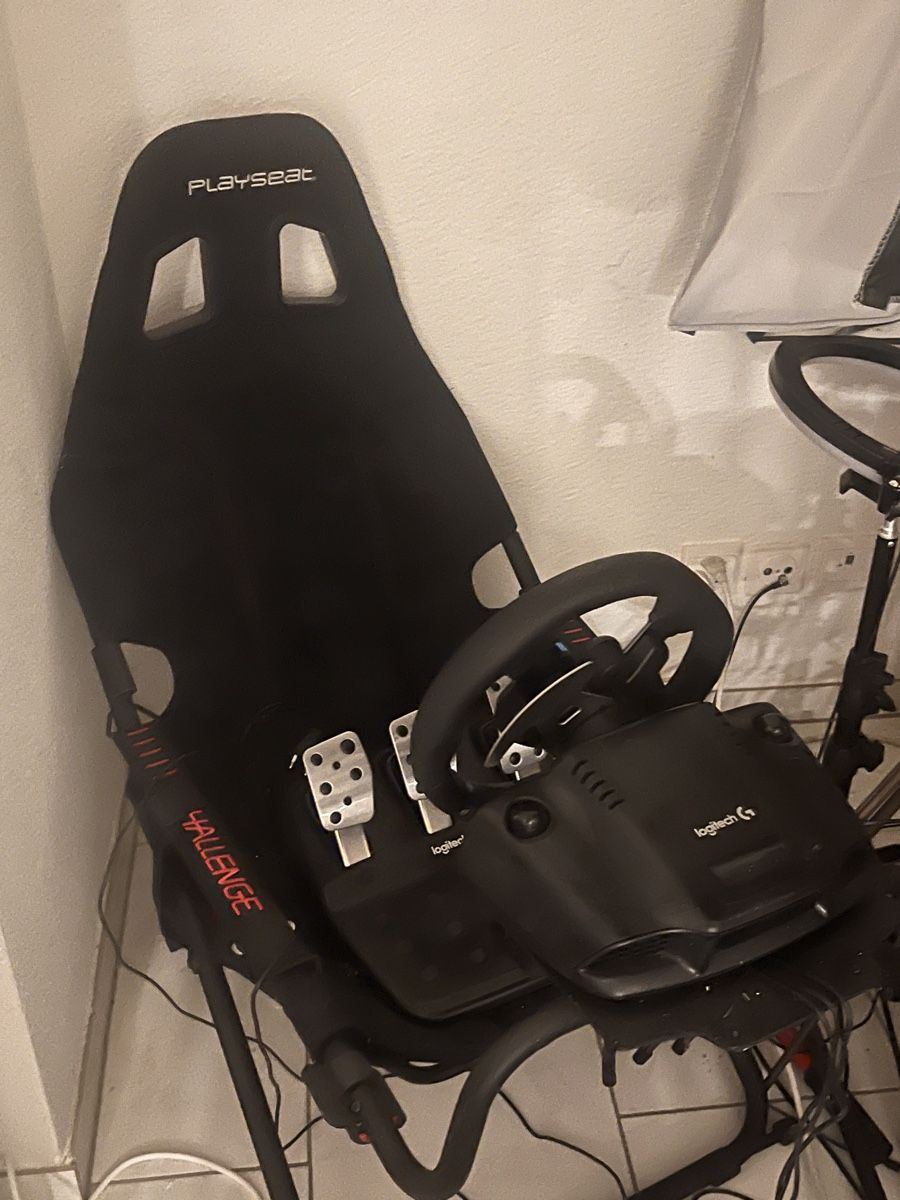 Controller: Playseat Challenge + Logitech Wheel & Shifter – Usato da Tägerig venduto da An777