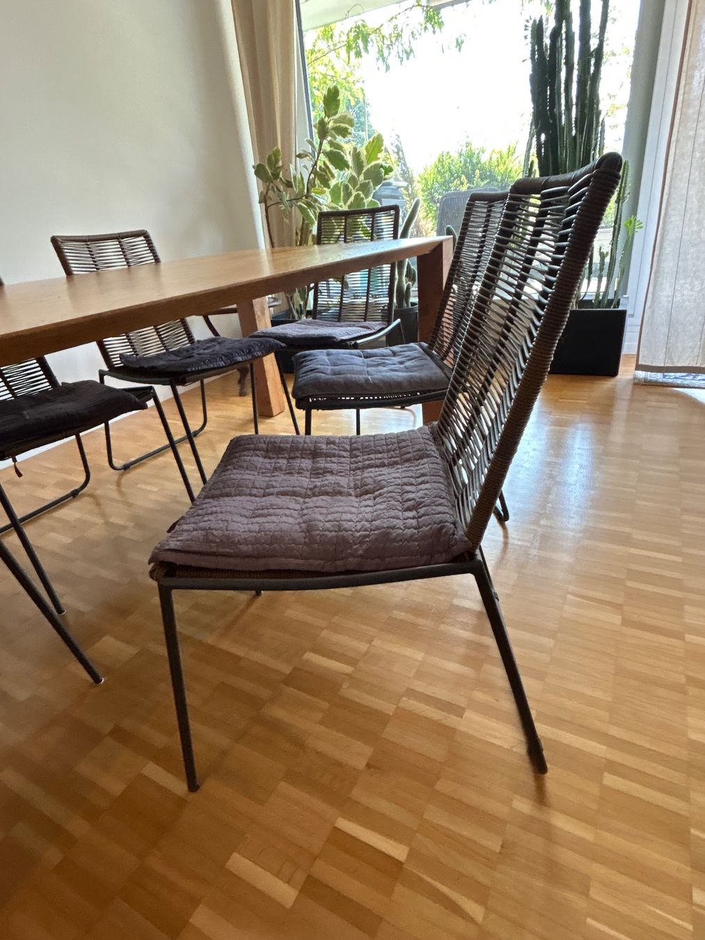 Stühle: 6 Stühle  + 15 CHF liefern. – Gebraucht aus Luzern von giv_tmj8 6
