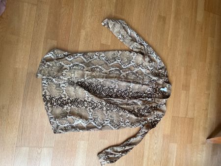 Bluse Schlangenmuster H&M EUR 38 guter Zustand