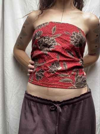 Selbst genähtes Tube Top zum zubinden am Rücken