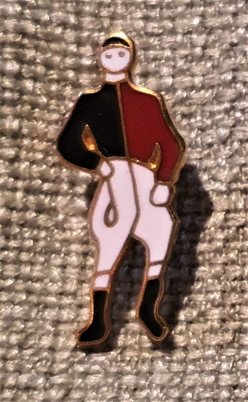 Placchette & Badge: M548 - Pin Jokey Reiter – Usato da Reinach BL venduto da Boston-Verkauf
