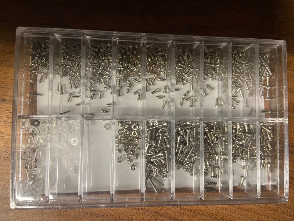 Lanpou Gewindeschneid-Set 110-teilig - Professionelles Gewindeschneidwerkzeug