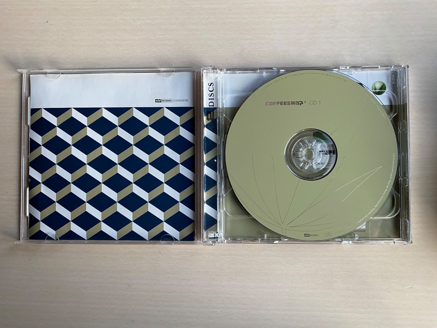 CDs: Coffeeshop 2CD Volume 3 – D'occasion à Oberried Brienz par Chyara 2