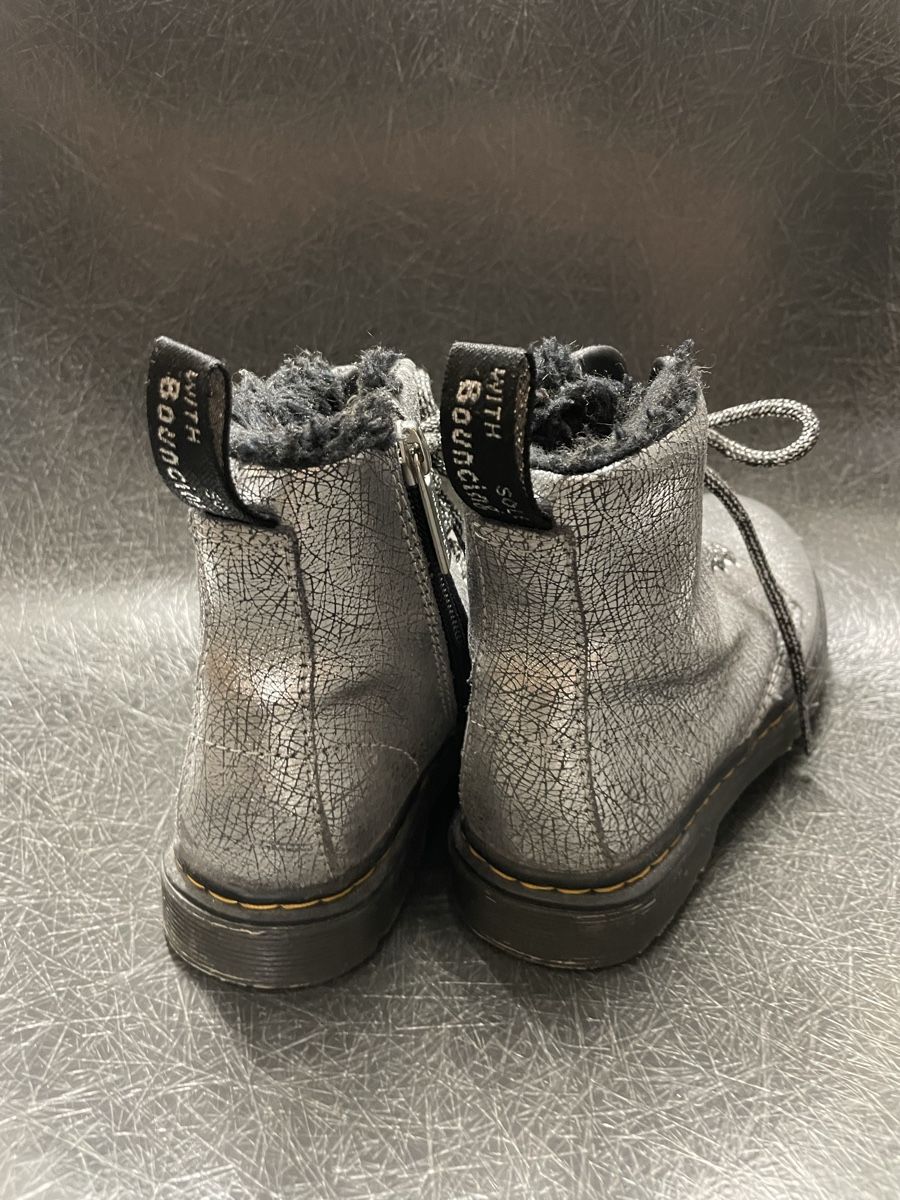 Dr. Martens Scarpe per ragazze: Dr. Martens Kinderschuhe Gr. 28 – Usato da Ennetbaden venduto da Mentos07 1