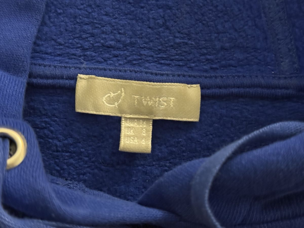 Pulls & Sweat-shirts: Dunkel Blau Sweatshirt – D'occasion à Volketswil par ada_98vt 2