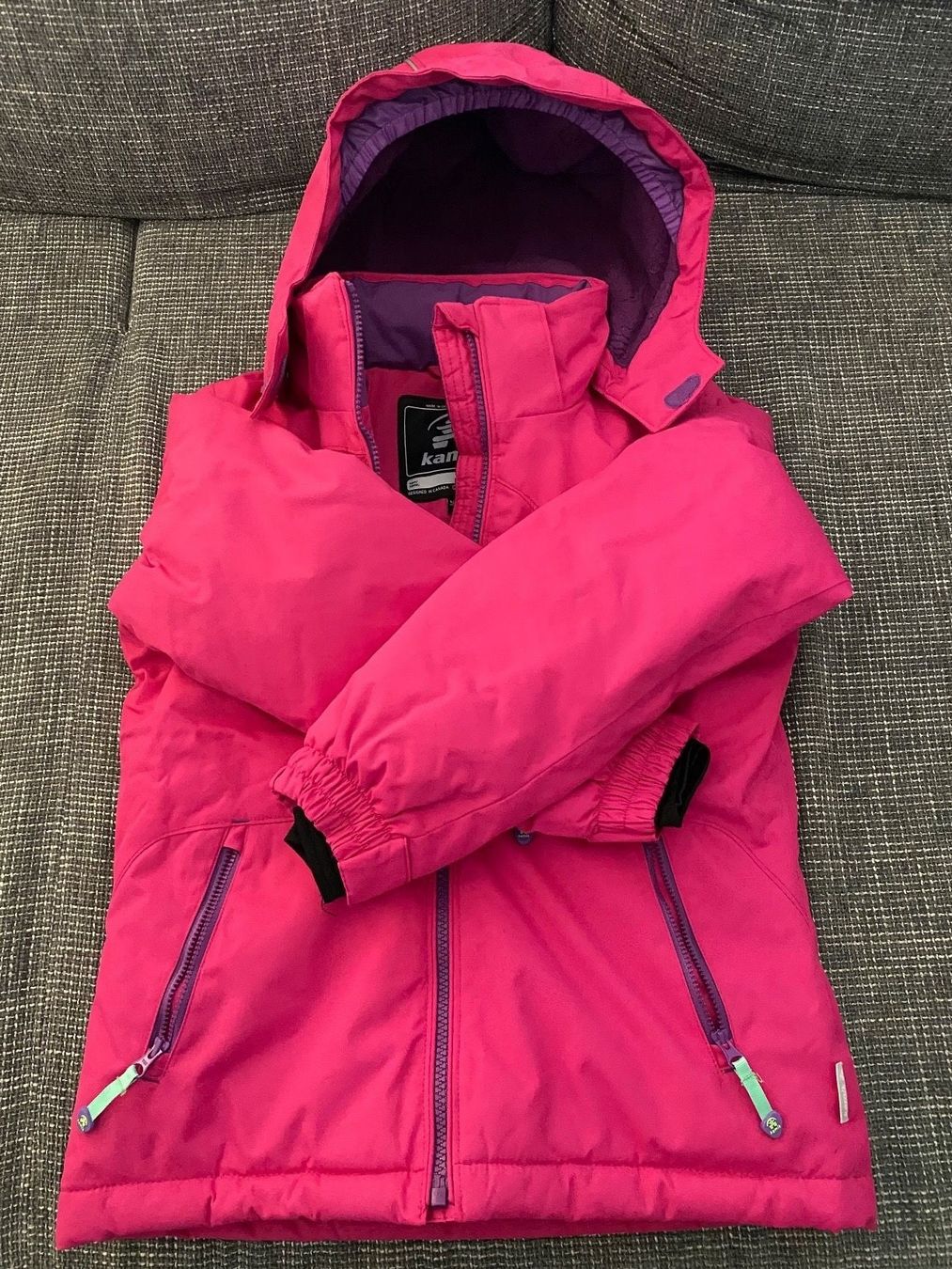 Kamik Jacken & Mäntel: Kamik Kinder Skijacke, Gr. 128 – Neu (gemäss Beschreibung) aus Kilchberg ZH von Von_dutch 2