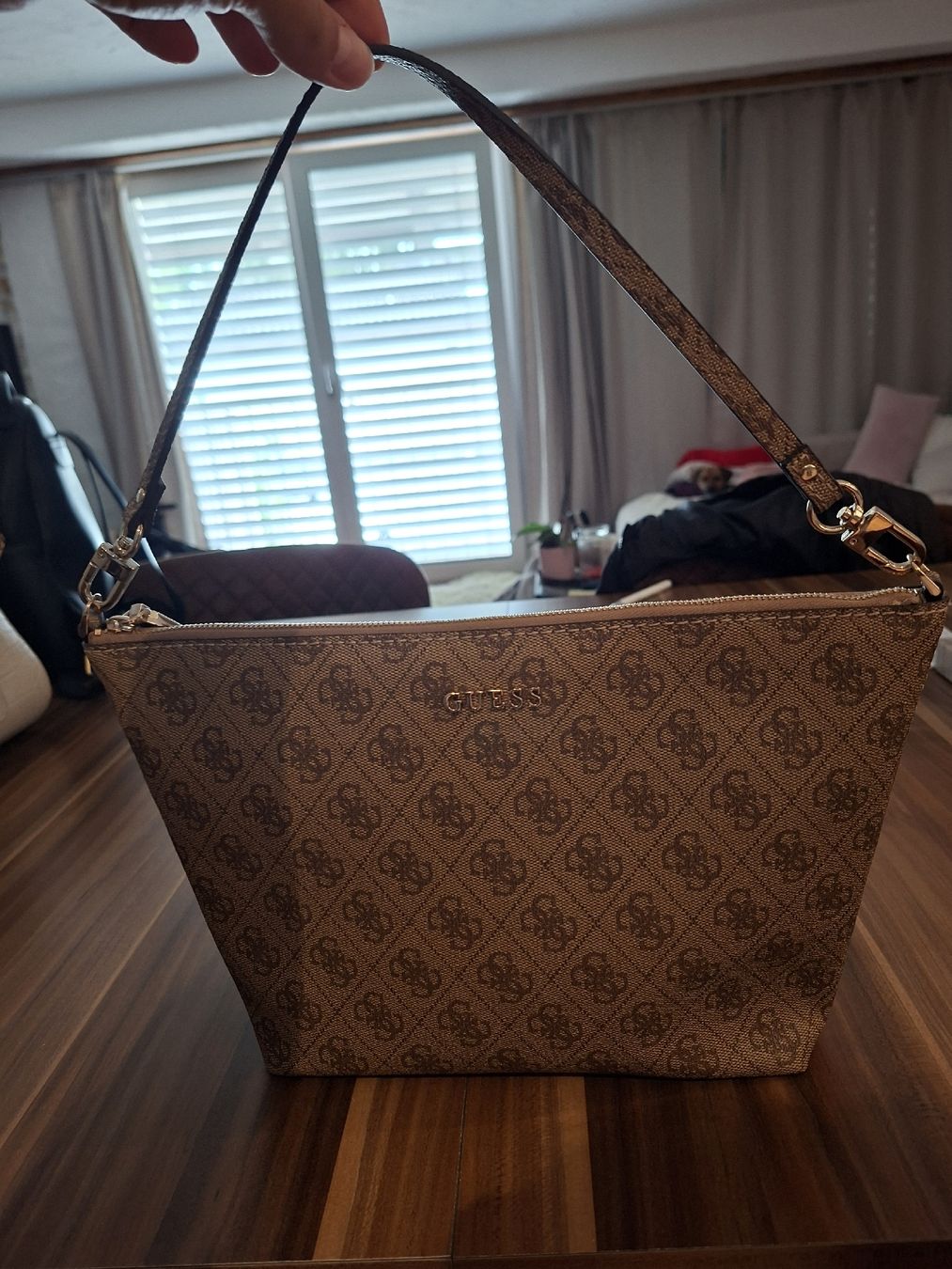 Guess Borse da donna: Guess Handtasche braun – Usato da Hittnau venduto da som_x965 1