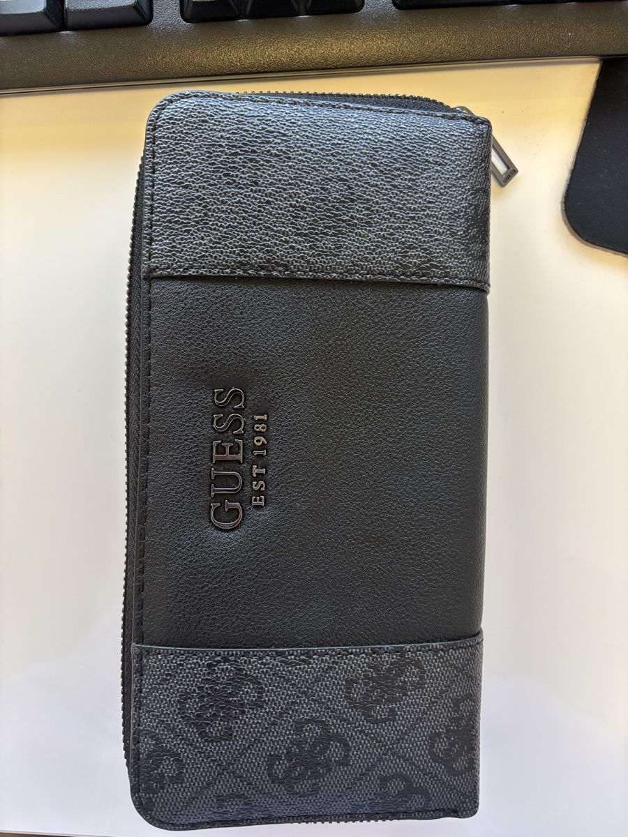 Guess Portemonnaie: Portemonnaie Guess – Gebraucht aus Alchenflüh von flower_xx