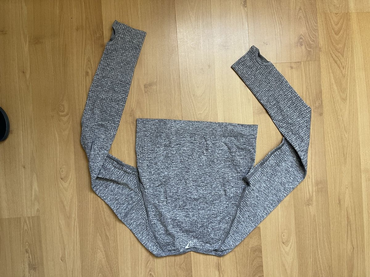 Gymshark Tops: Gymshark Longsleeve Top – Gebraucht aus Bern von jeh0815 1