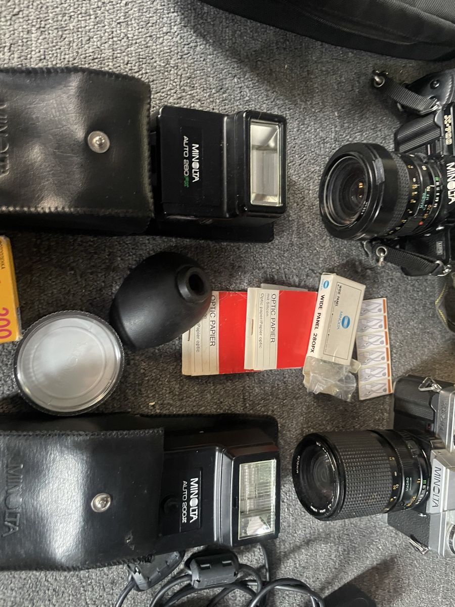 Minolta Fotocamera: Minolta Kamera Set mit Zubehör & Tasche  – Usato da Bäch SZ venduto da inf_jgc8 2