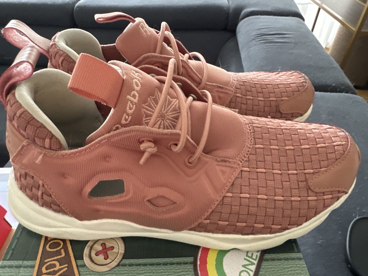 Reebok Scarpe da donna: Sneaker Reebok Gr. 37.5 – Nuovo (secondo la descrizione) da Wald ZH venduto da evelyne.street 1