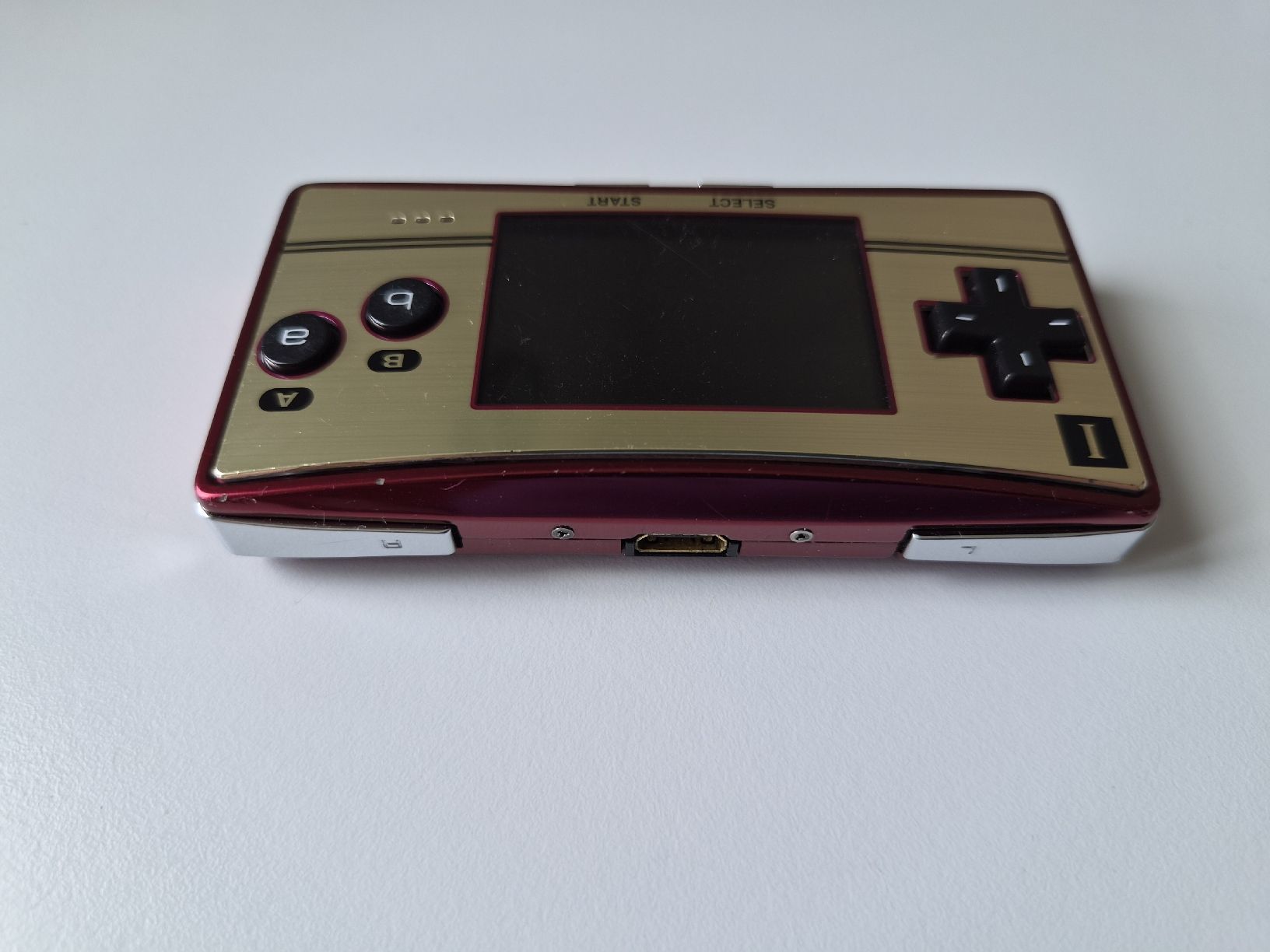 Nintendo Console: Nintendo Gameboy Micro Famicom Edition mit Super Mario Bros – Usato da Belp venduto da center-discount 3