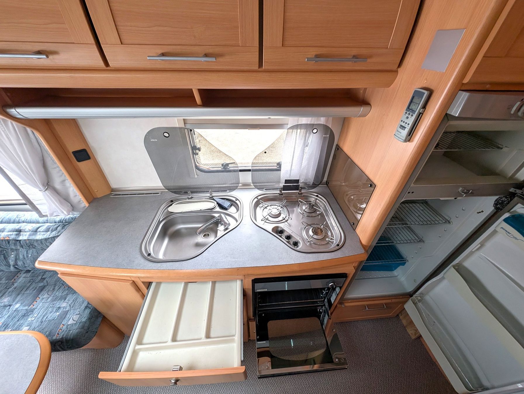 Anhänger: Wohnwagen TEC WB 555 TDF – Gebraucht aus Winterthur von MCW 5