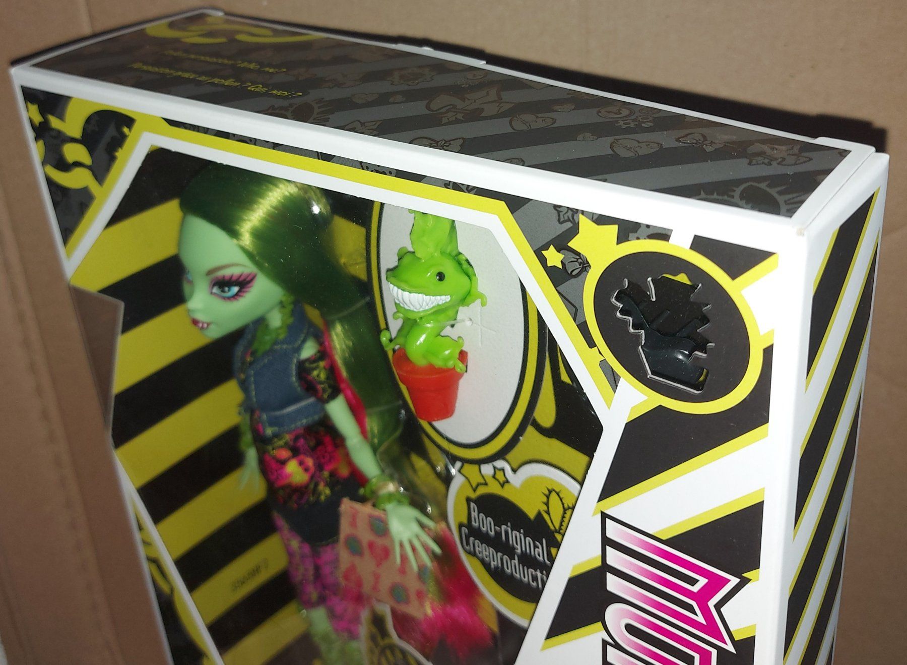 Bambole: Poupée Monster High:VENUS MCFLYTRAP "Creeproduction",2026 – Nuovo e nell'imballaggio originale da Ecublens VD venduto da Magic_Island 7