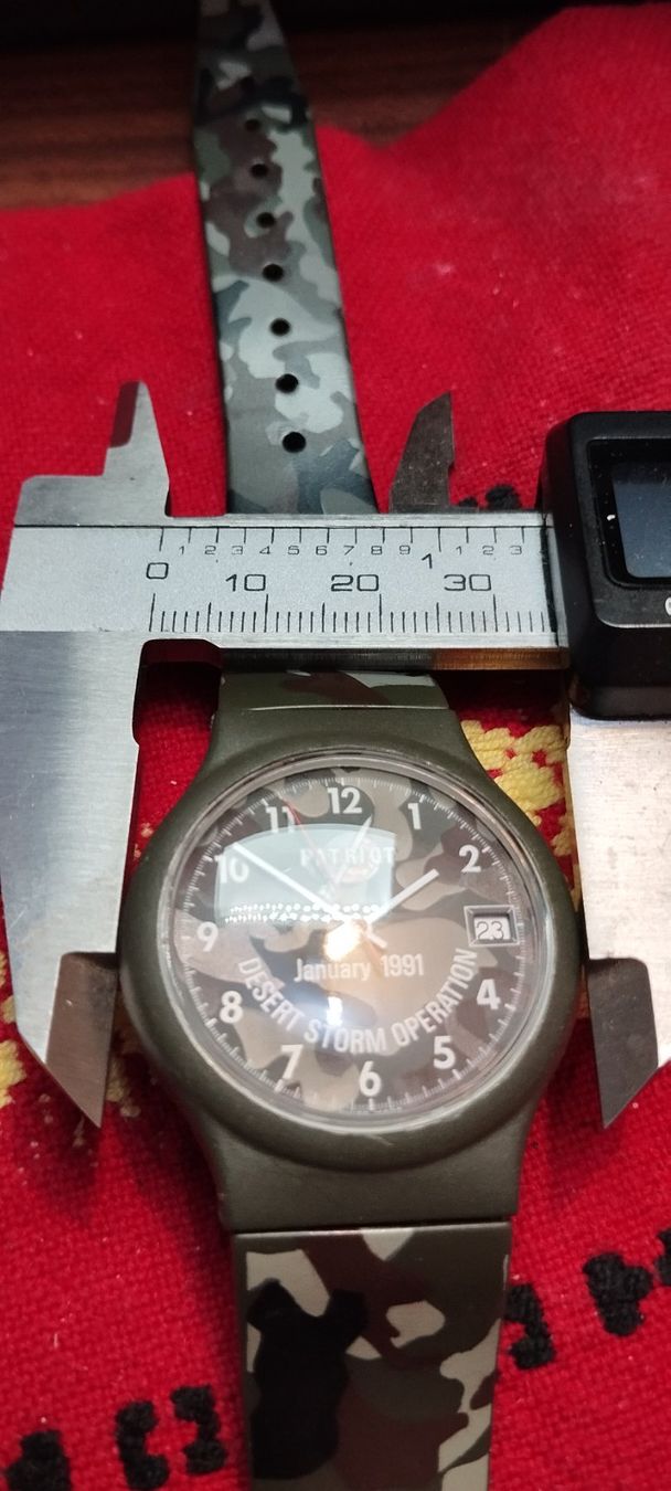 Orologi: Montre patriot – Usato da La Chaux-de-Fonds venduto da jac_9llg 7