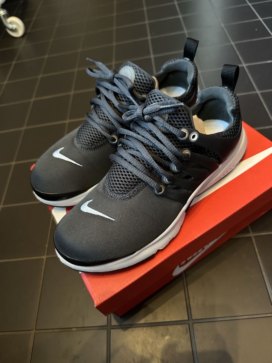 Nike Scarpe da uomo: Nike Presto Schwarz Grösse 36 – Usato da Bern venduto da Shininglove 1