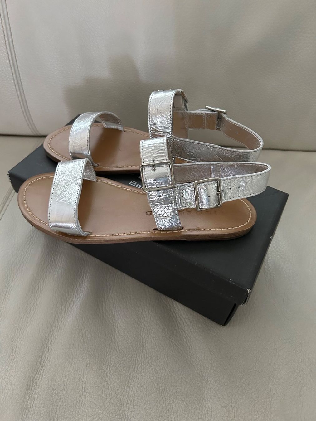 Liebeskind Scarpe da donna: Liebeskind Sandalen NEU – Nuovo e nell'imballaggio originale da Moosseedorf venduto da Elafonissi