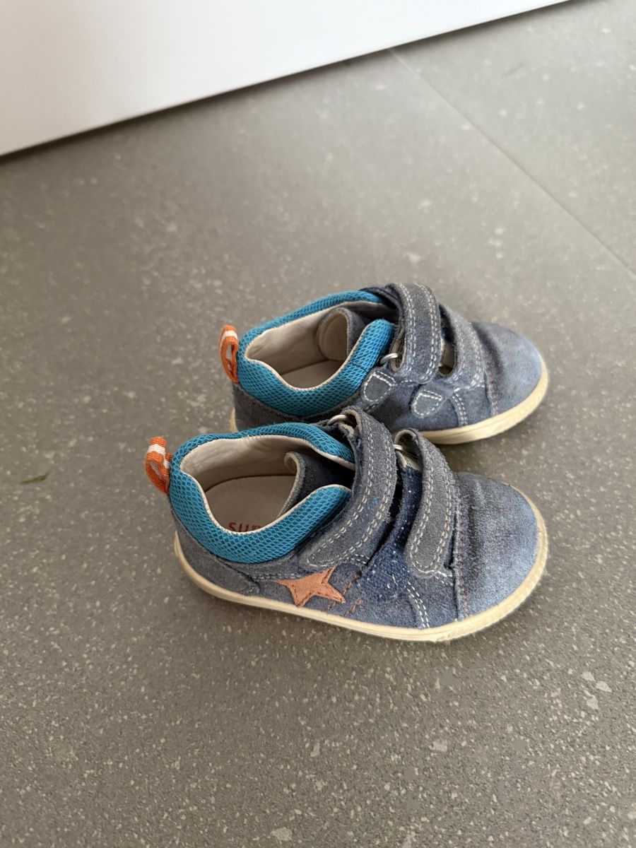 Scarpe per ragazzi: Superfit Lauflernschuhe Grösse 20  – Usato da Winterthur venduto da MiABelle 1