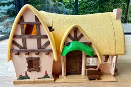 Waldhütte - Schneewittchen und die sieben Zwerge