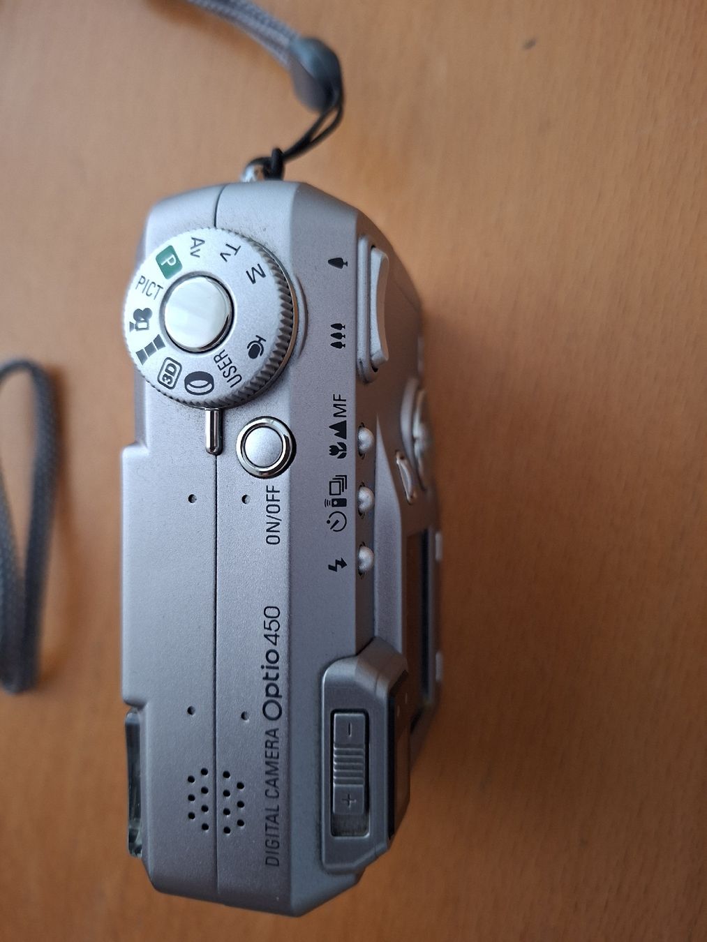 Pentax Fotocamera: Digitalkamera PENTAX Optio 450. gebraucht – Usato da Uster venduto da mak_mw2n 1