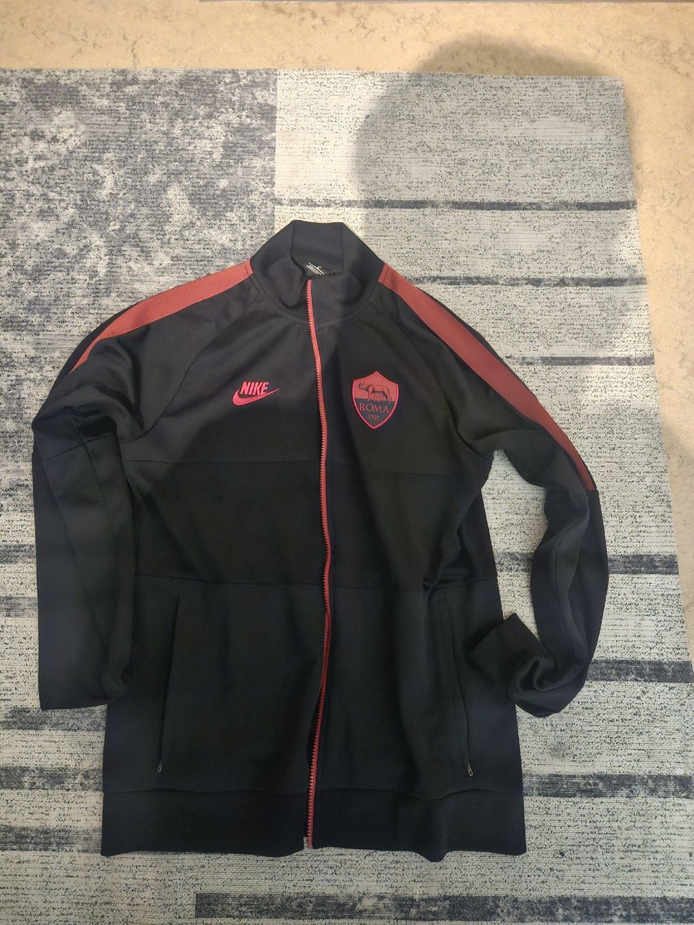 Giacche: AS ROMA Jacke – Usato da Dottikon venduto da damianolucia98 1