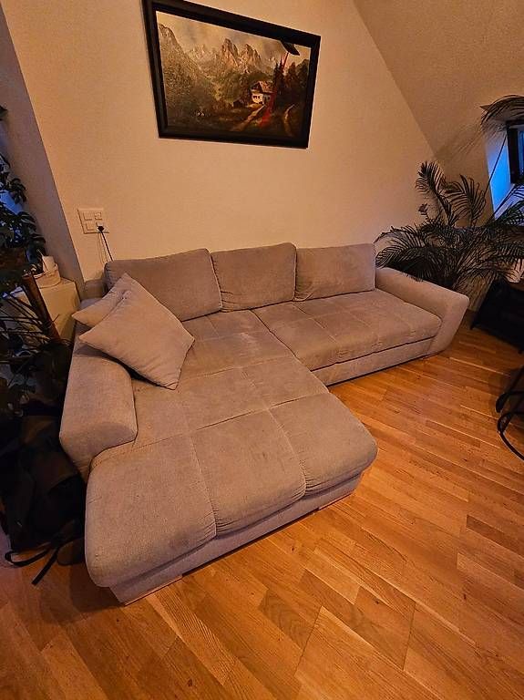 Sofas: Ecksofa mit Schlaffunktion – D'occasion à Biel/Bienne par nil_8jcs 1