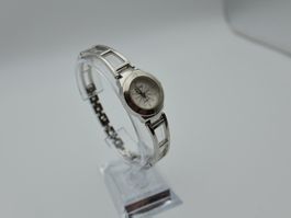 Damen Uhr  (läuft mit Garantie)