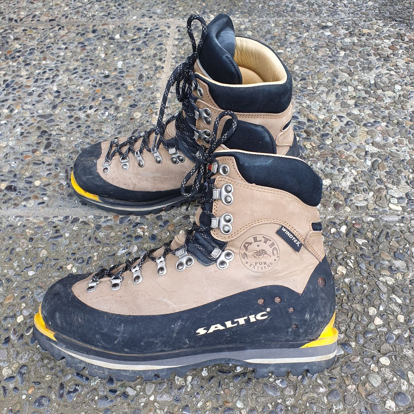 Scarpe da uomo: Bergschuh – Usato da Ittigen venduto da jea_285k