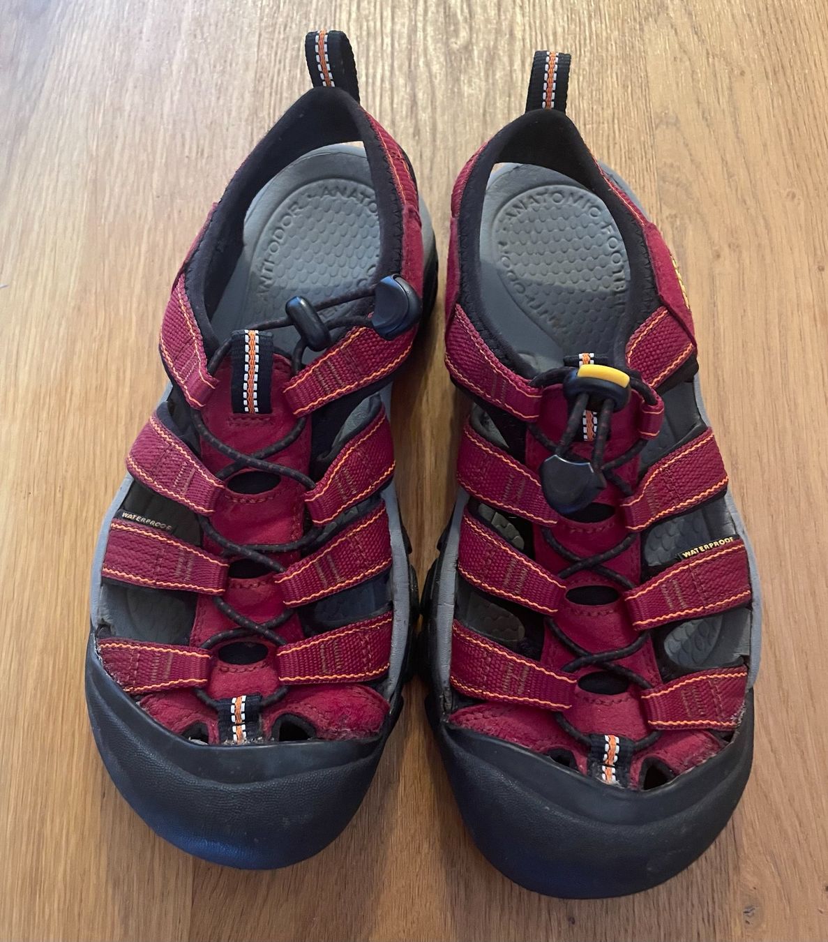 Keen Damenschuhe: Keen Sandalen Grösse 39 – Gebraucht aus Teufenthal AG von sleeepless1987