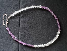 Heilstein-Edelstein Splitterkette: nat. Amethyst + Ice Quarz